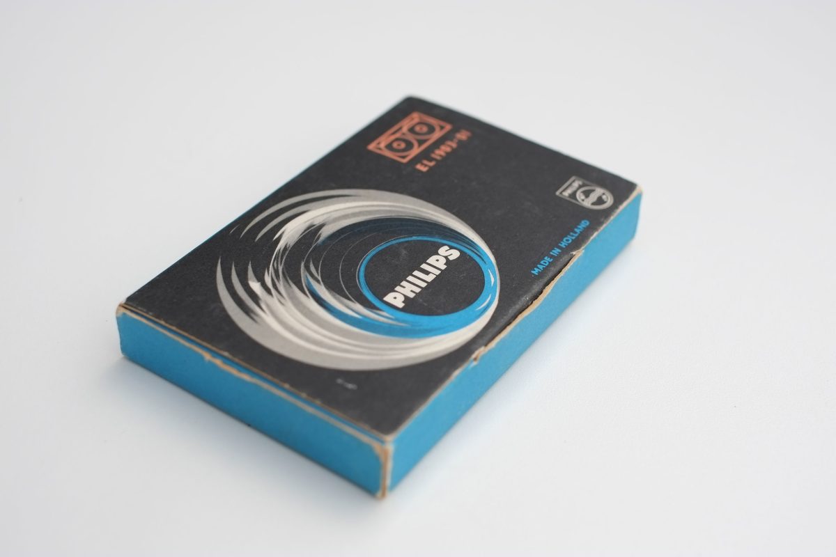 Första Philips kassetten